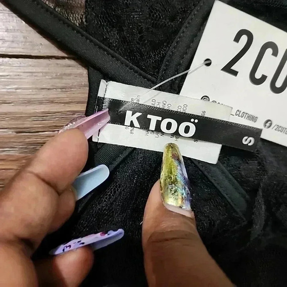 LACE One Piece Ruffled Body Suit. Nwt size small - Picture 6 of 7